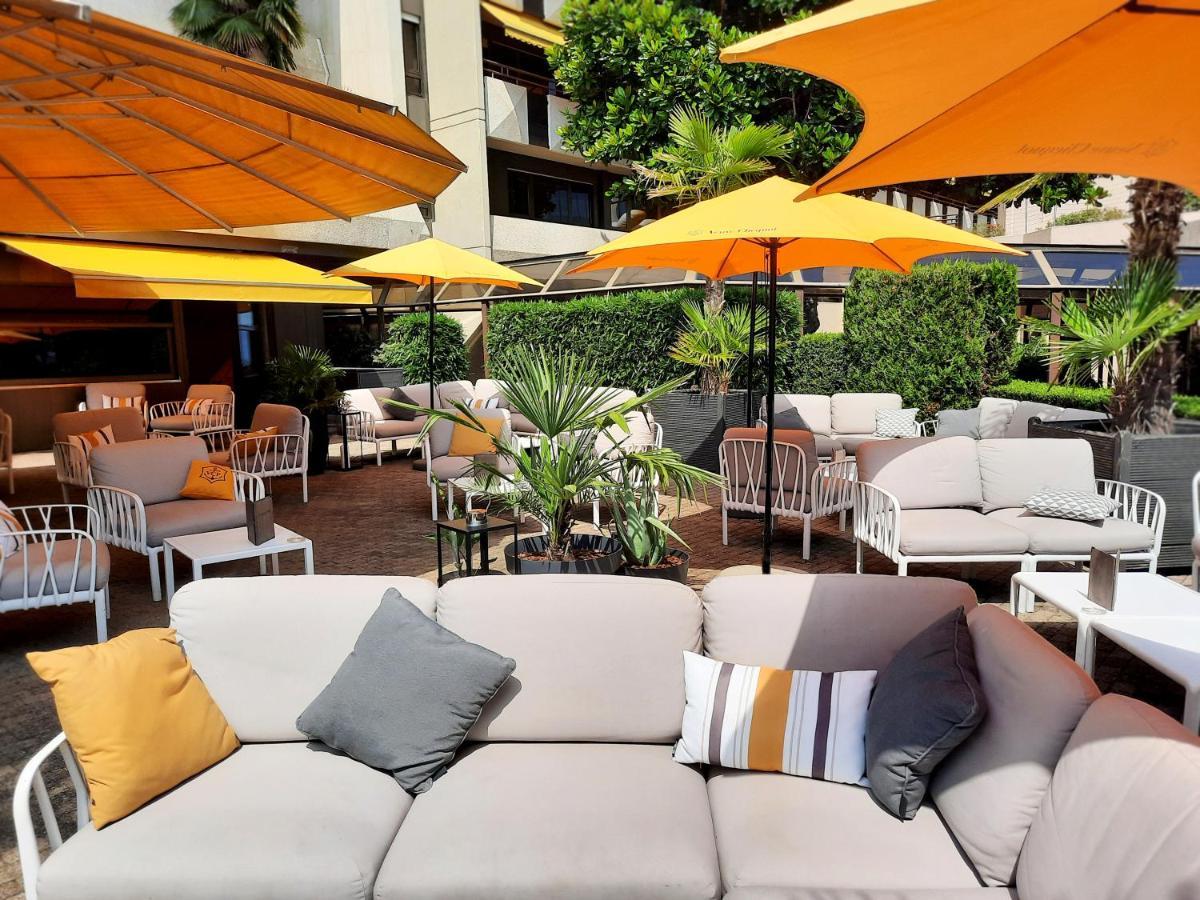 Hotel Royal Plaza 5*